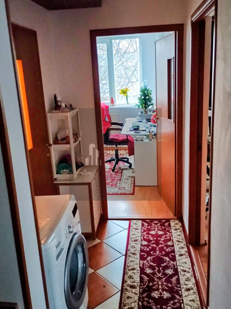 Apartament 3 camere | 70 mp | Loc de parcare și boxă - Poză 2