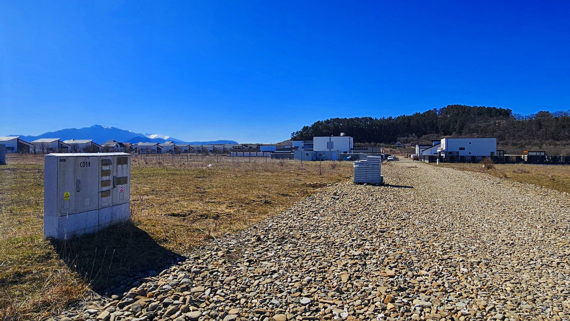 Sanpetru-Teren deosebit 760 mp – zona Dealul Lempeș, utilități, proiect casa - Poză 3