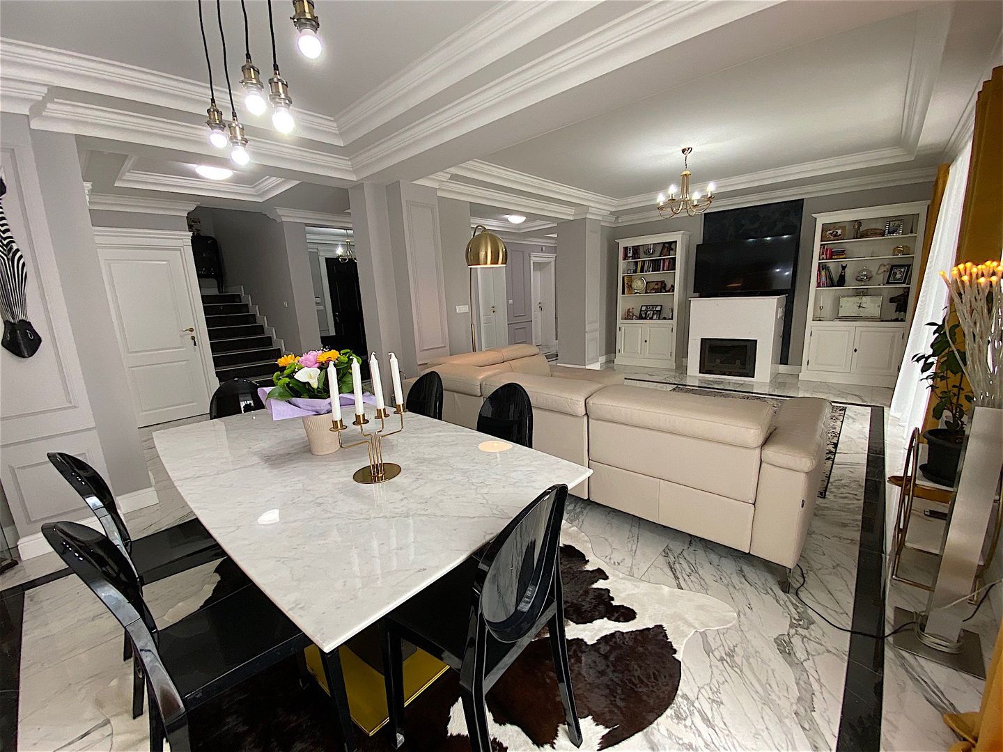 Vila deosebita cu piscina zona Dumbravita - Poză 3