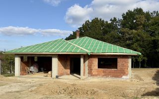 Vând casă plan parter cu garaj langa padurea Barnova - Poză 6