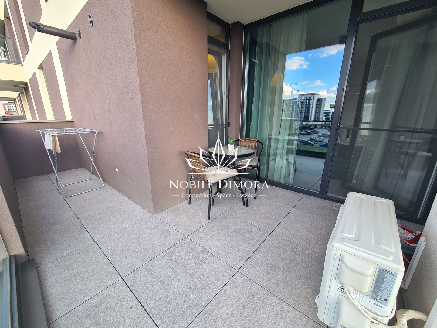 Apartament de lux cu 2 camere, etaj 2 cu parcare subterana - Torontal - Poză 3