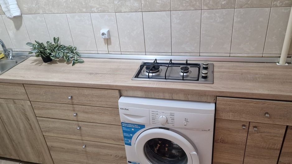 Garsonieră modernă, etaj 2, AC, 5 min metrou Titan - Poză 7