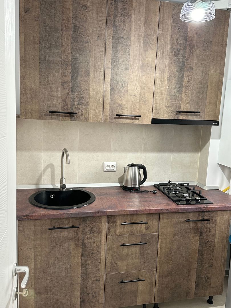 Chirie Garsonieră+Loc Parcare Metroul Nicolae Teclu - Poză 4