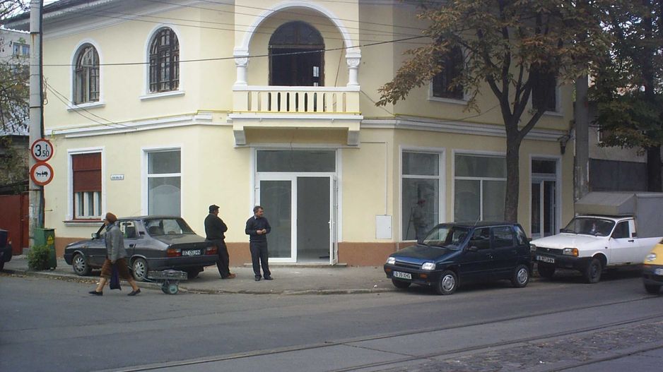 Maica Domnului, Ghica Tei, central, ideal - Poză 1
