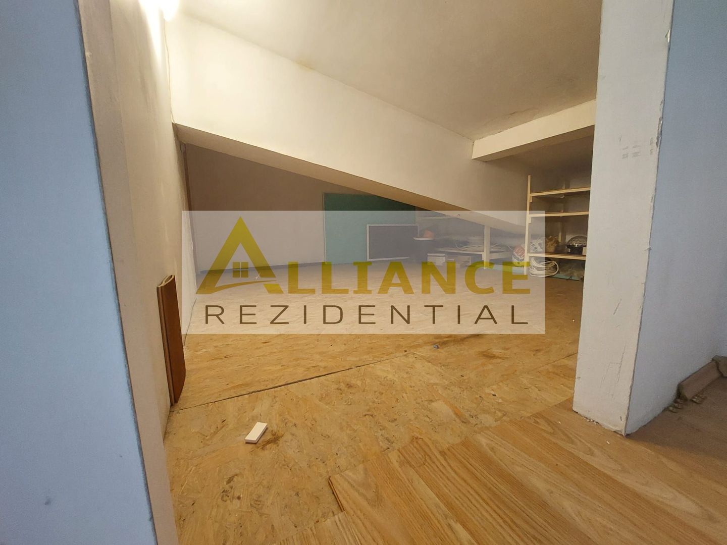 Apartament 2 camere + mansardă | Strada Poștalionului | Sector 4 - Poză 4