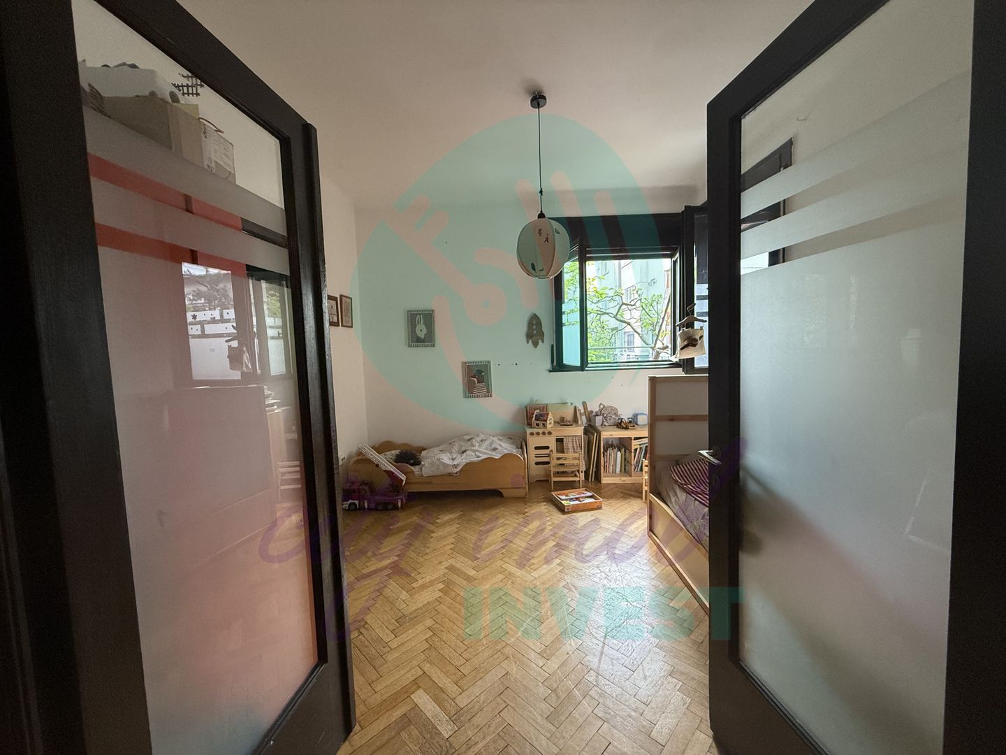 Apartament elegant situat la parterul unei vile - Poză 8