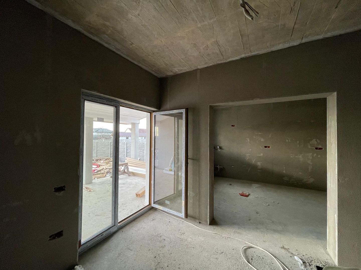 Duplex - 3 camere - 126.000€ - pozitie excelenta - Mosnita Veche - Poză 2