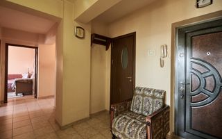Vand/Schimb Apartament 3 camere ultracentral cu Apartament 2 camere+diferenta - Poză 2