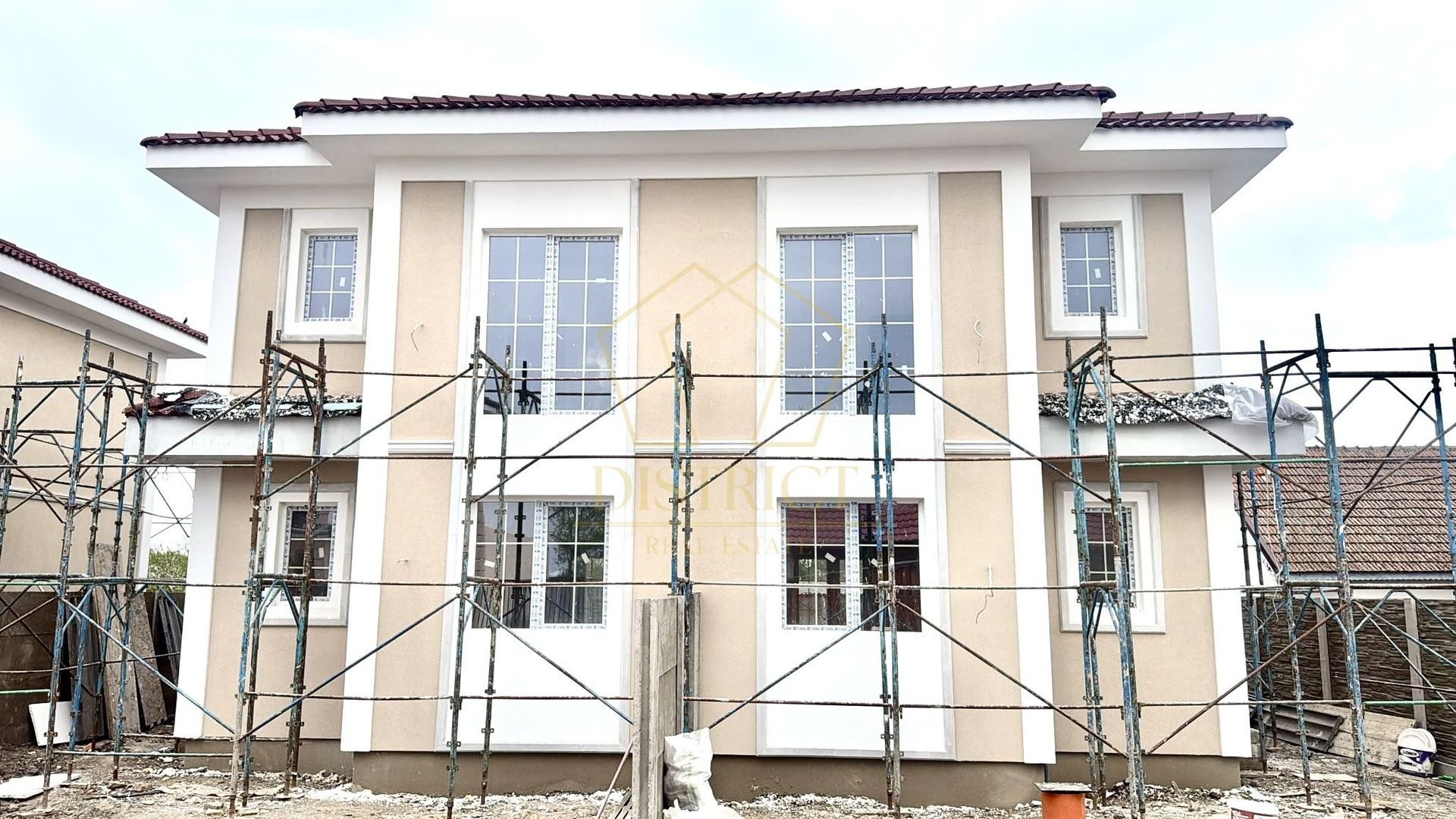 Duplex cu 3 camere si 2 bai | Bucovăț - Poză 1