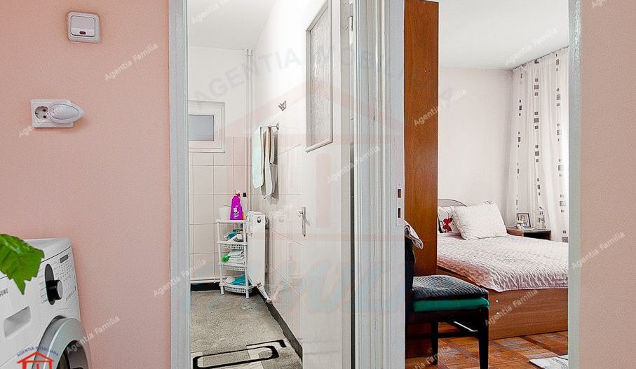 Vand/schimb apartament 4 camere, Micro 17, 98 mp, 120.000 EURO - Poză 11