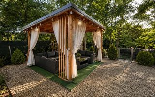Duplex spațios, complet mobilat, într-o zonă liniștită, lângă râu - Poză 3