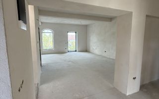 Casa rezidențială cu 7 camere, 3 băi, dressing, pivniță – Sura Mica - Poză 15
