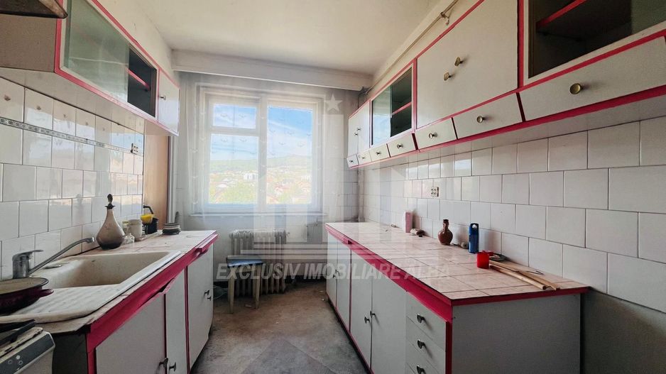 Apartament cu 2 camere decomandate, Cetate - Poză 2