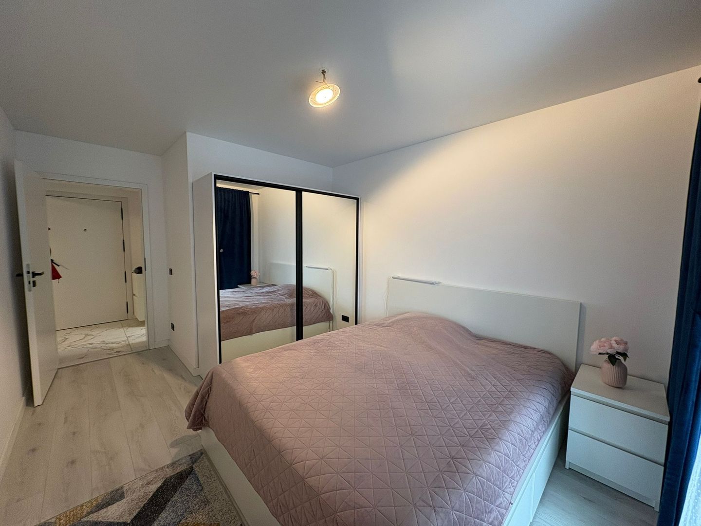 AP. 2 CAMERE SUN ROYAL VIEW, LOC PARCARE, BLOC NOU, METROU 8 MINUTE - Poză 7