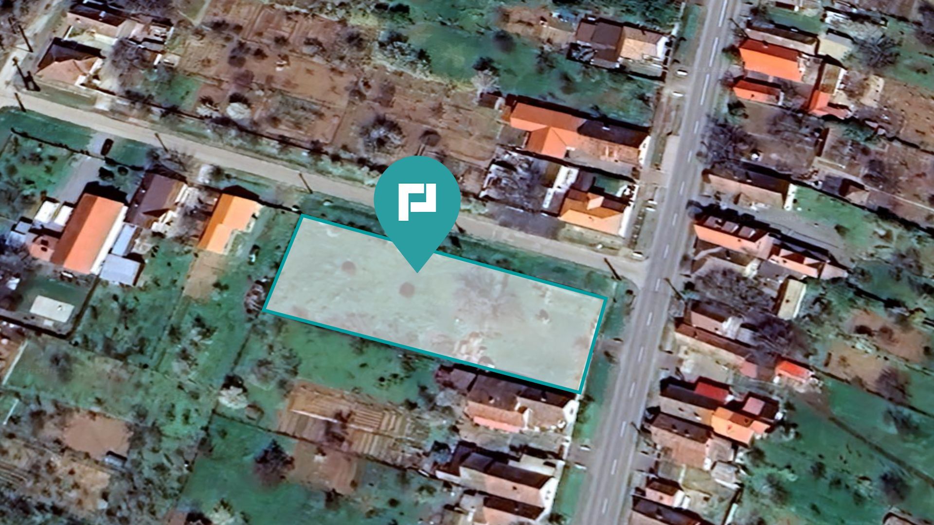 Teren intravilan de 1,988mp Minis - Poză 1