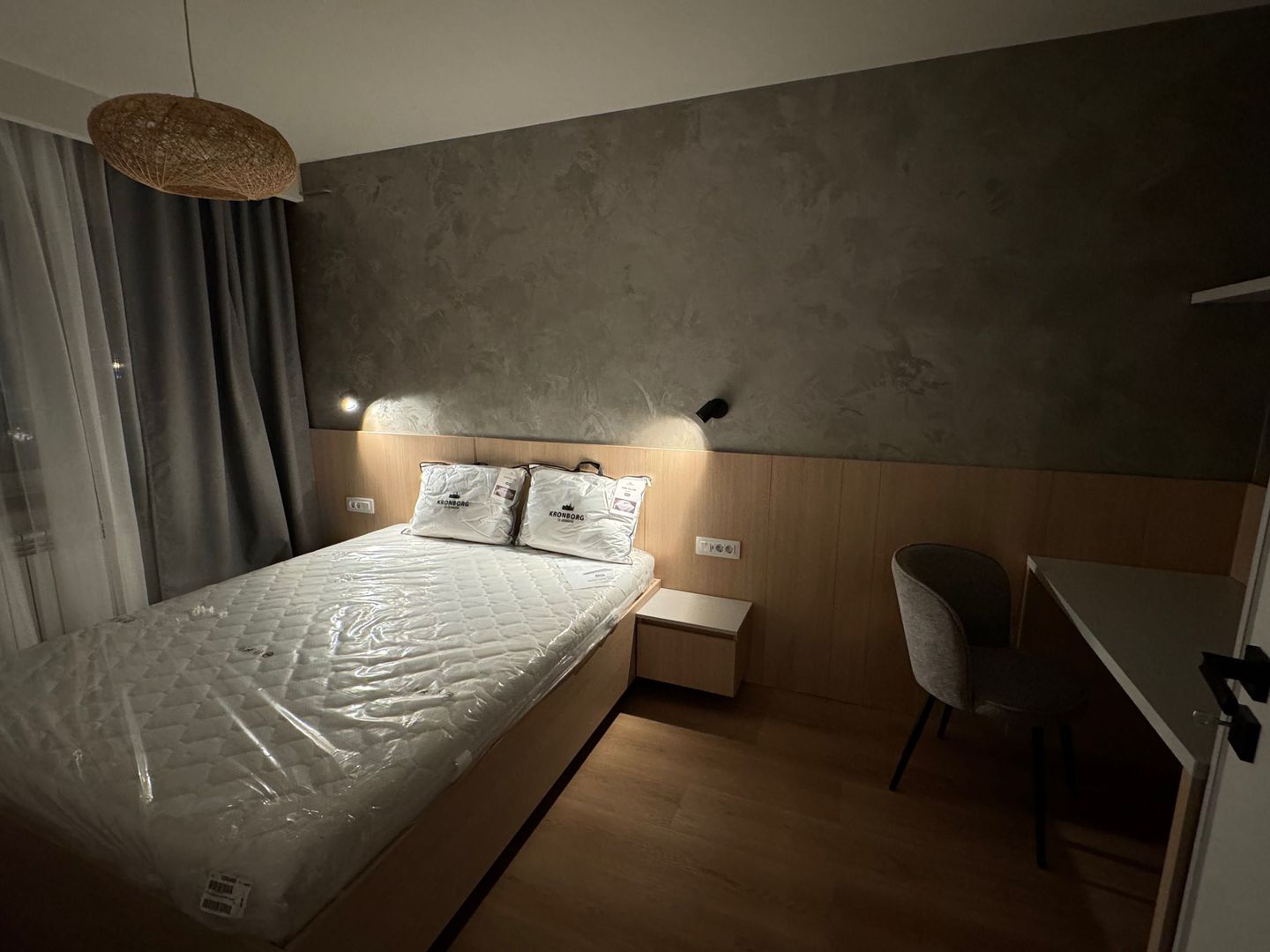 Apartament de închiriat – 2 camere, renovat, vedere panoramică - Poză 6