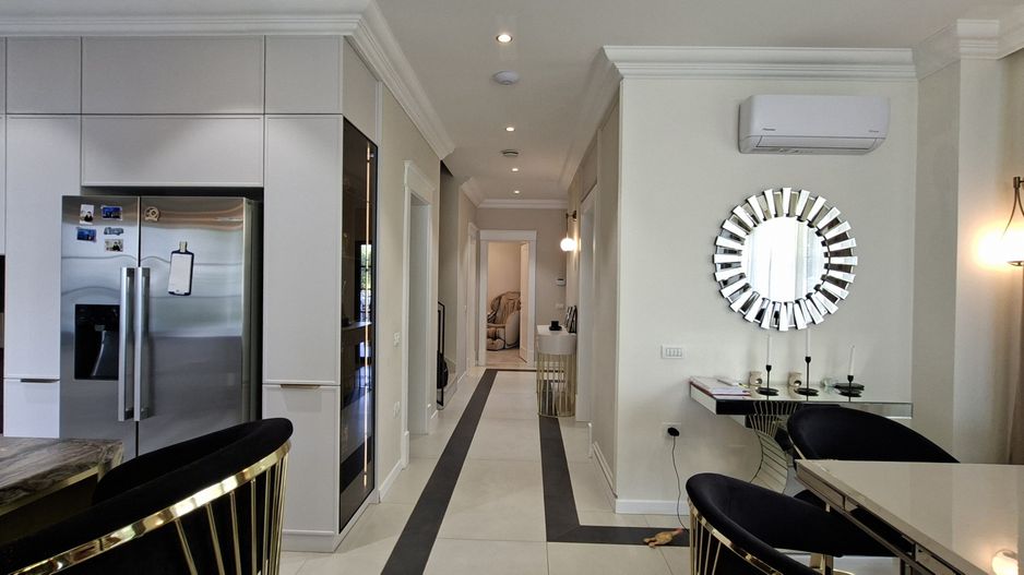 Vila spatioasa cu piscina - Dumbravita/Padurea Verde - Poză 12