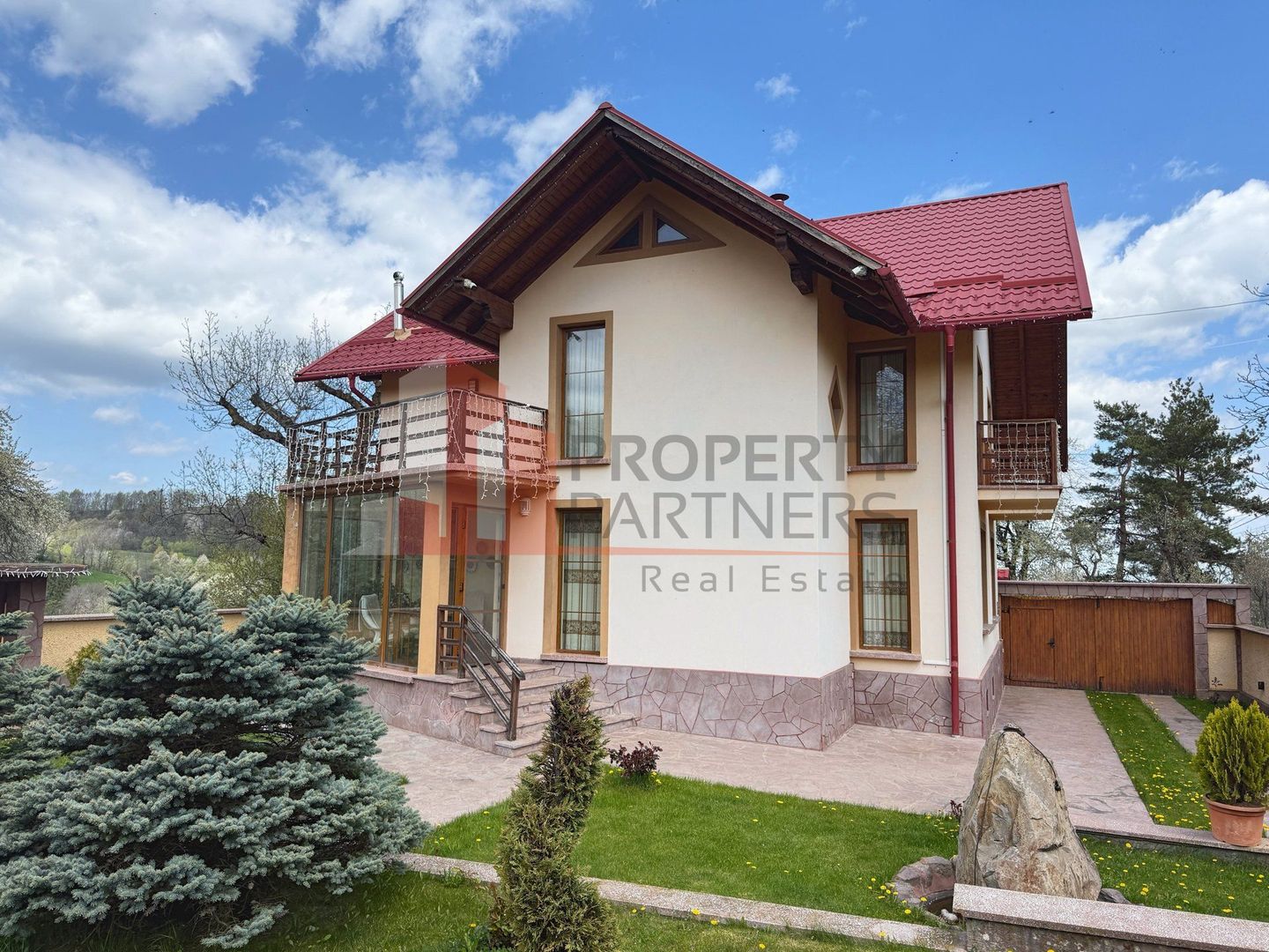 Casă 5 dormitoare + casă de oaspeți, priveliște Piatra Craiului, Sohodol-Bran - Poză 2