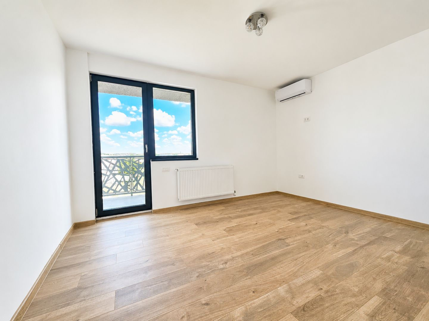 Apartament cu 3 camere de vanzare Ovidiu Constanta parcare inclusa - Poză 5