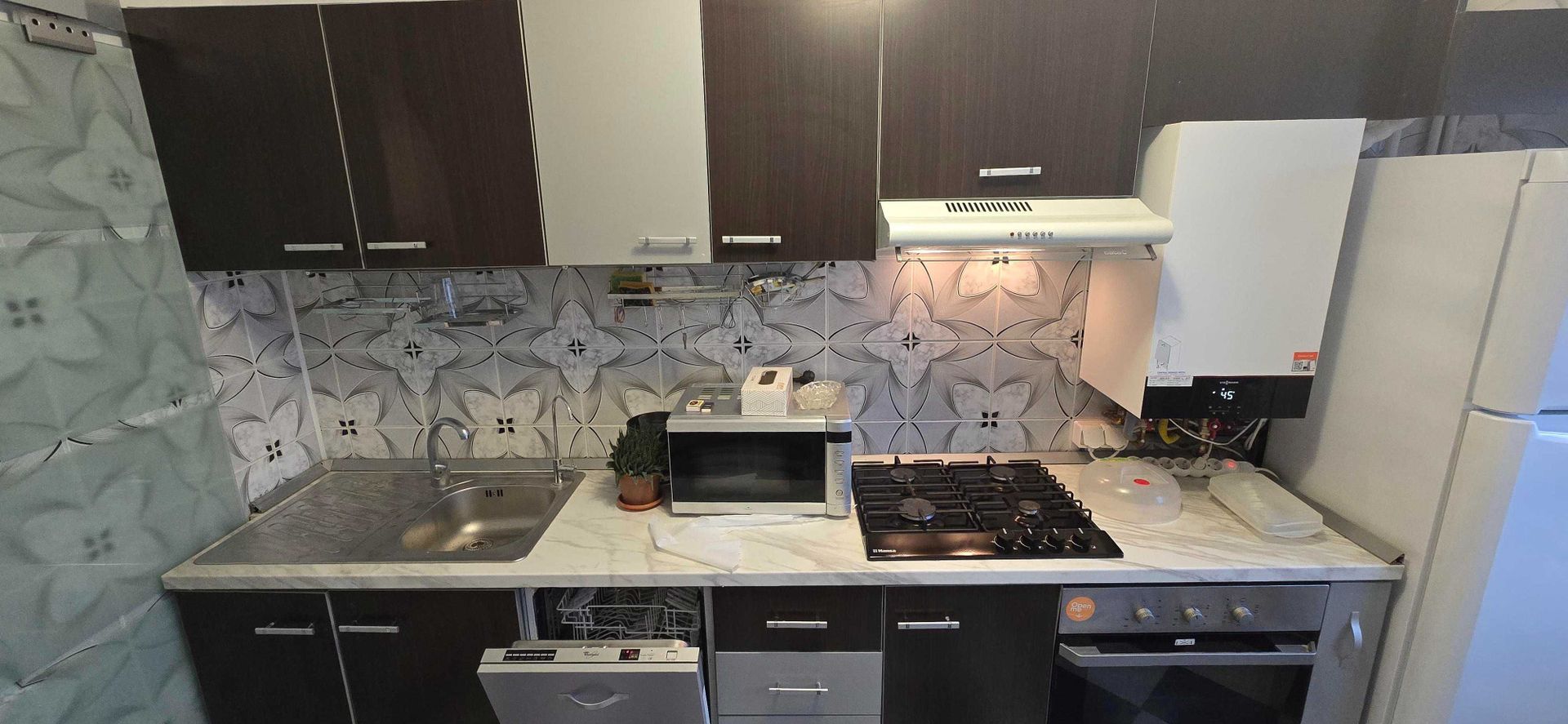 Apartament elegant cu 3 camere - Poză 2