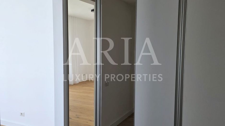 Dumbrava Vlasiei – Armonie între design, lumină și natură - Poză 15