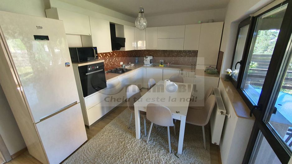 Casa/Vila de inchiriat - 750 euro - Poză 14