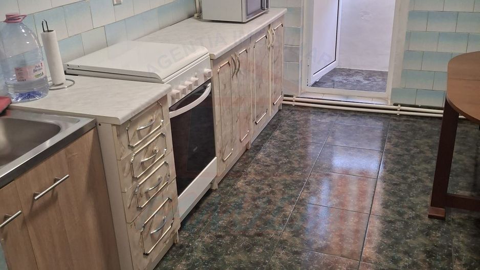 🏡 Apartament cu 2 camere de închiriat – Micro 18 - Poză 1
