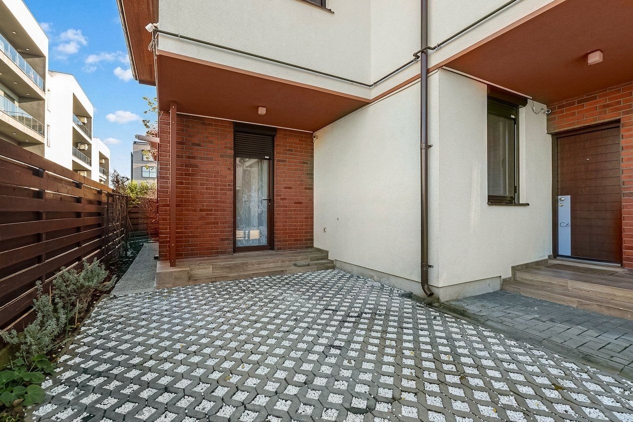Casă ideală pentru familie–4 camere, curte amenajată, complex privat-securizat - Poză 4