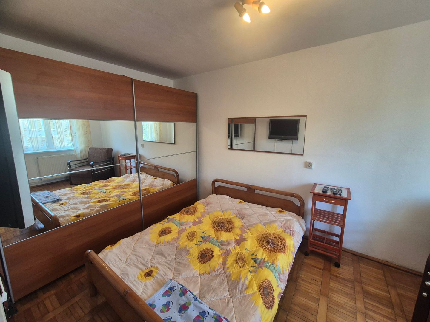 Vand 2 camere Micro 3 - Poză 1