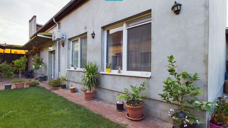 Apartament cu 3 camere la curte comună în Grădiște - Poză 14