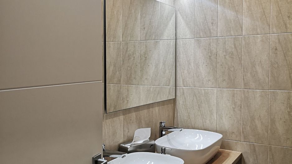 Zero comision, 33mp birou de mici dimensiuni, Victoriei, 8' metrou - Poză 5