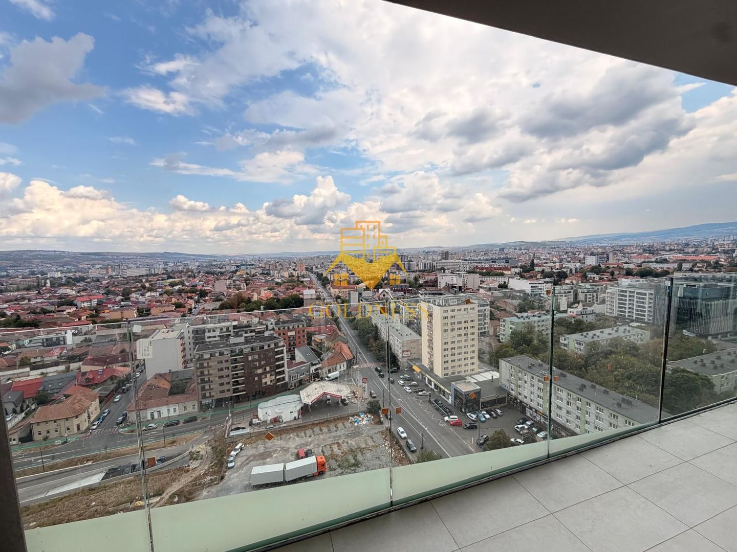 4 camere Centru ,Mihai Viteazu |94 mp et 18 parcare si TVA inclus | - Poză 8