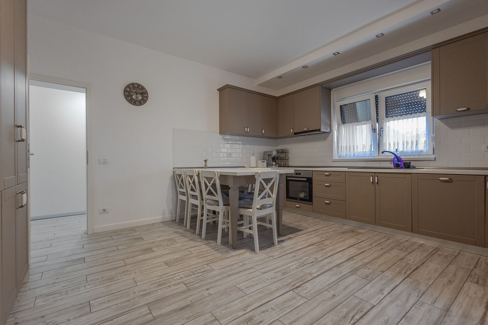 De Vanzare | Vila Lux | Teren 1000 mp | 226mp utili | 3 Bai | Garaj - Poză 10