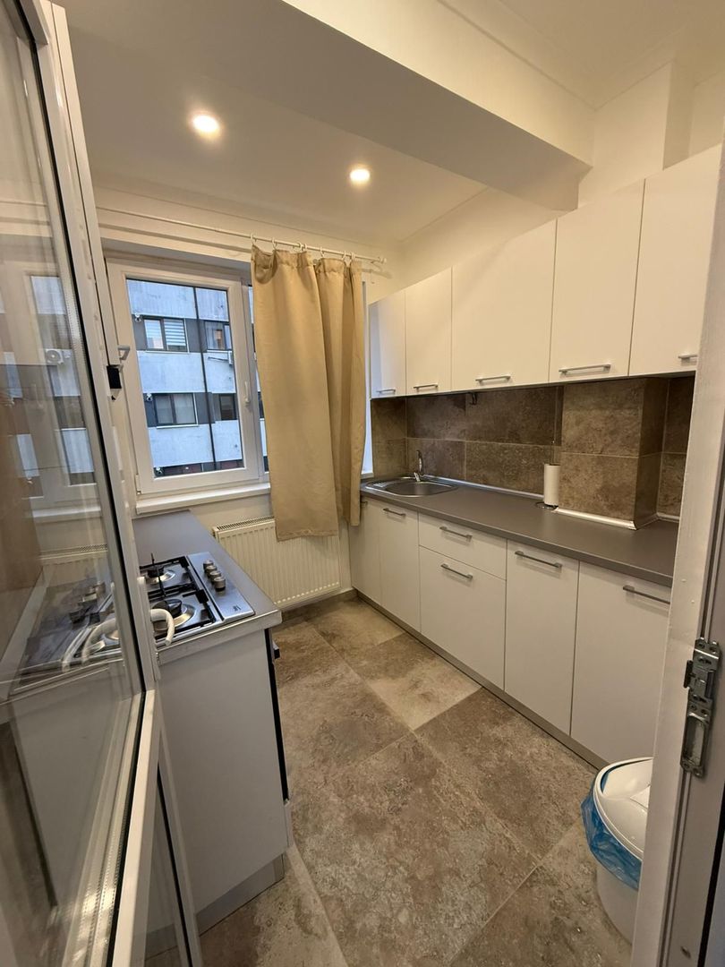 Garsoniera inchiriere Avangarde City, Militari Residence - Poză 6