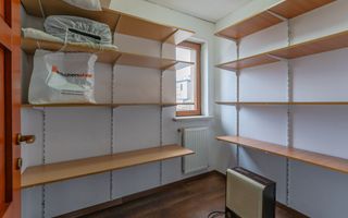 Casă individuală cu 7 camere lângă AFI Mall, ideală pentru birouri sau locuință - Poză 25