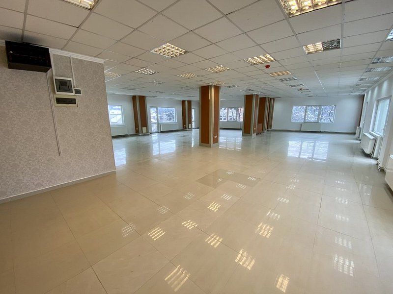 Spatiu comercial de inchiriat in zona centrala a Brasovului. - Poză 5