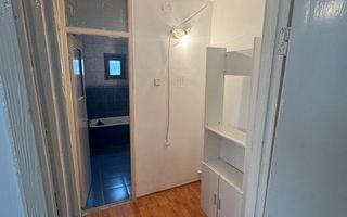 Apartament 3 camere de vânzare – Tineretului, zona Biserică - Poză 4