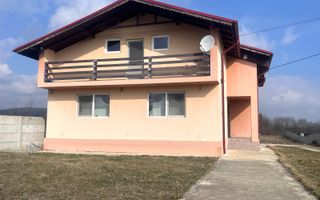 Priveliste frumoasa! Vanzare casa cu 3 camere in Sotanga! - Poză 2