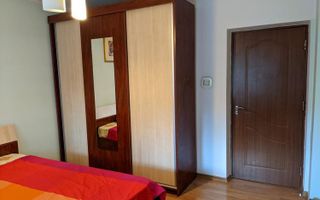 Apartament modernizat de 3 camere - locatie ultra-centrala - Poză 5