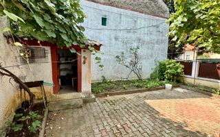 Oază de liniște cu curte în zona Blumana - Poză 23