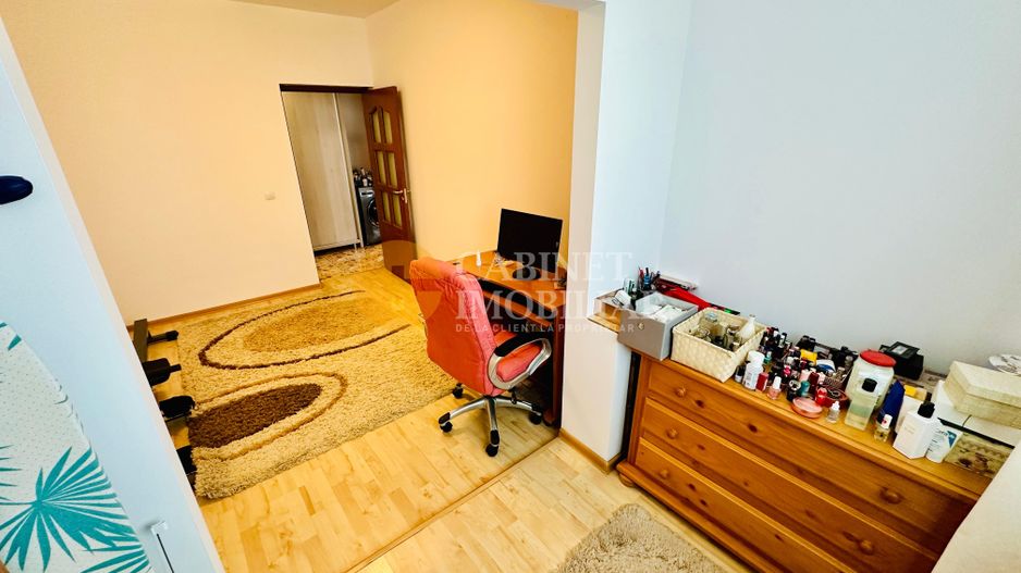 Apartament cu 3 Camere Decomandat - Zona Nicolina 2 - Bloc 1989 - Poză 11