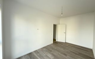 Etaj 1. Decomandat - bucatarie inchisa. Drum asfaltat. Loc de parcare. - Poză 8