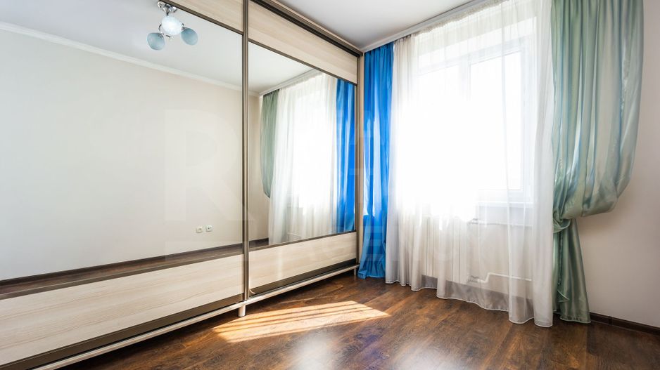 Vânzare, apartament 4 camere 86 mp , str. Milescu Spătaru, Ciocana - Poză 13