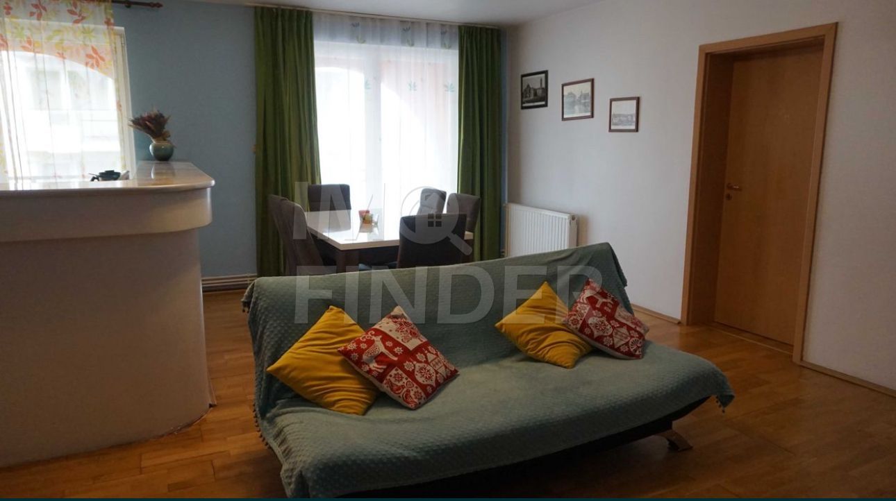 Vânzare 3 camere Bună Ziua, etaj 1, garaj individual - Poză 3