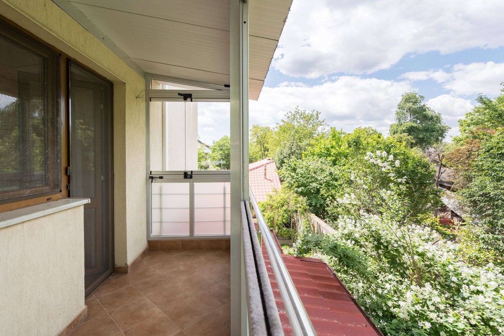 COMISION 0% - Baneasa/ Dobrogeanu Gherea-Garlei casa P+1+M 6 camere curte 550mp - Poză 24