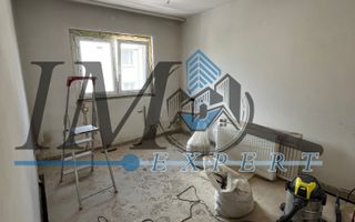Apartament semi renovat de vânzare in Sebeș - Poză 3