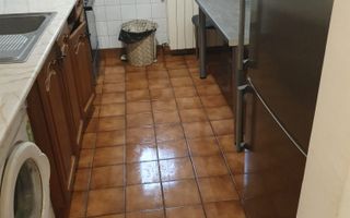 Vanzare un apartament de  2 camere in zona Obor, - Poză 3