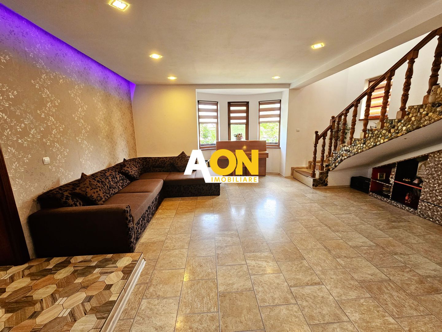 Casa individuala, 4 camere, 355 mp teren, cartierul Recea - Poză 3