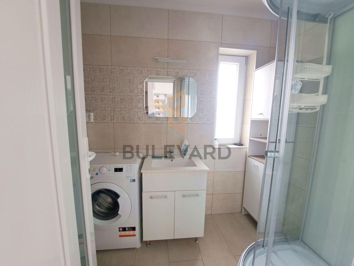 Casa 5 camere, 150 mp utili, 300 mp teren, garaj, cartier Dambul Rotund! - Poză 9