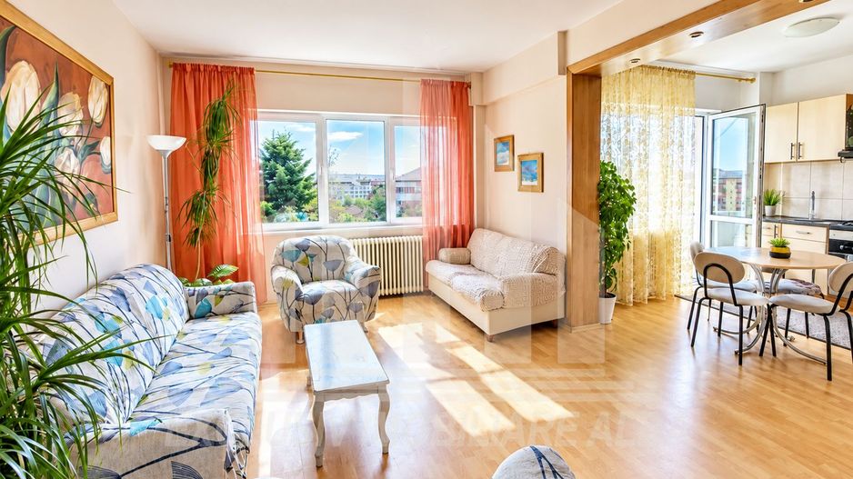 Apartament 4 camere decomandate | 101 mp | 2 bai | Cetate - Piata - Poză 1